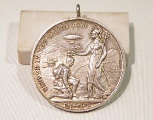 WW1 Souvenir Medal to the Serving Men of Ansley Warwickshire.