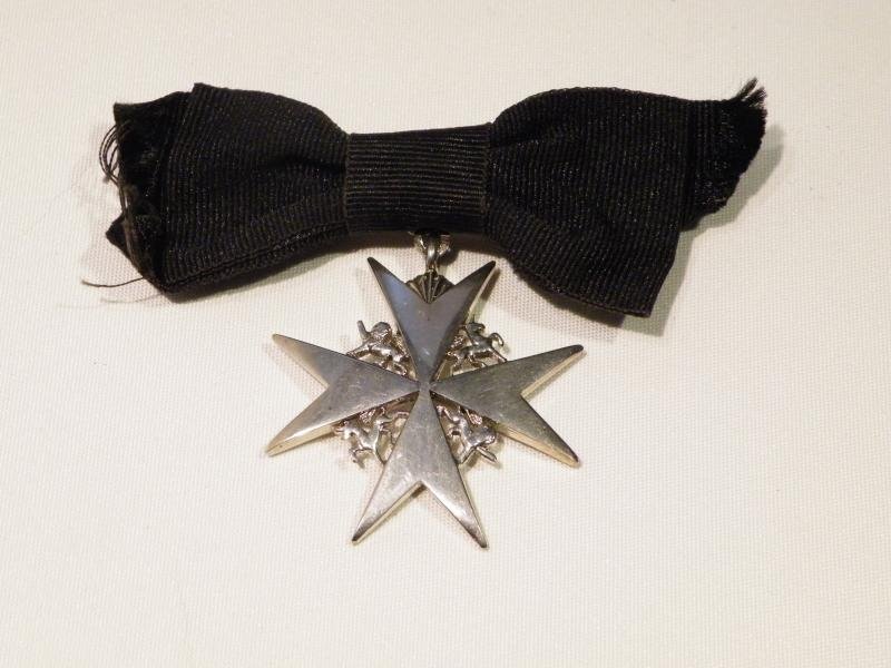 Order of St John Officers Serving Sisters Breast Badge