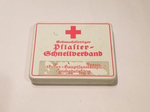 WW2 Era German Red Cross Quick Plaster Medical Tin