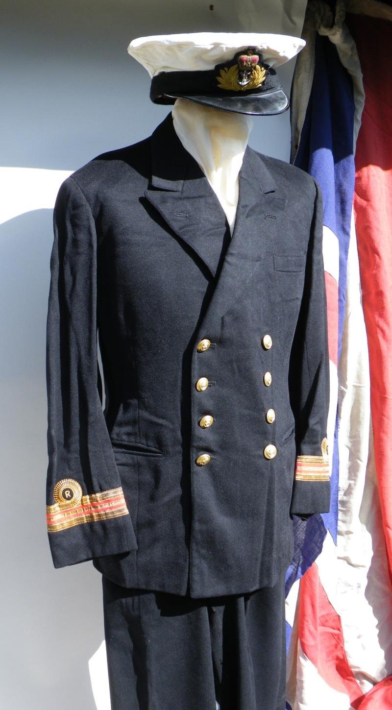QEII RNR Surgeon / Doctors Tunic & Cap — image 2