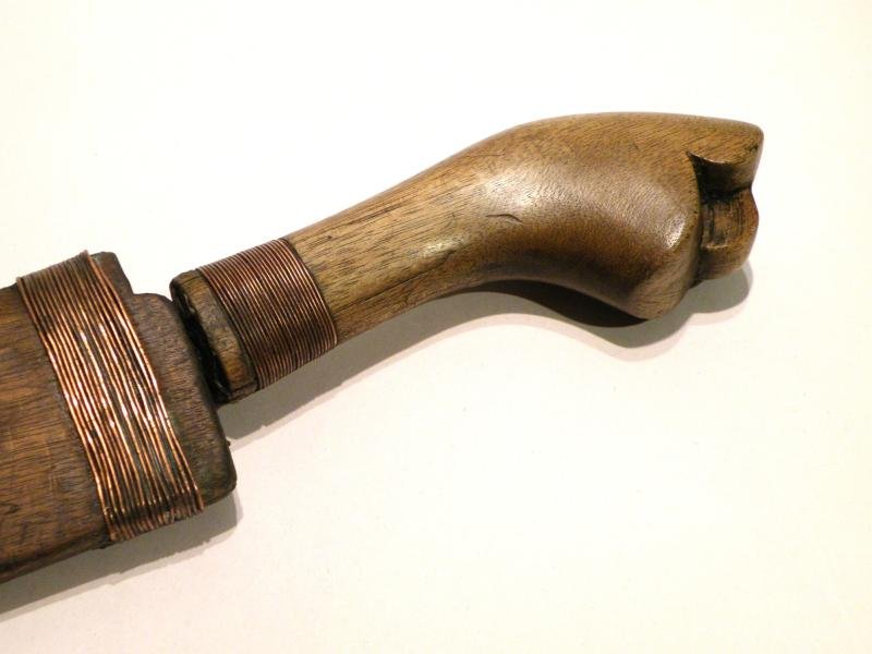 Vintage Indonesian Parang in Wooden Scabbard. — image 3