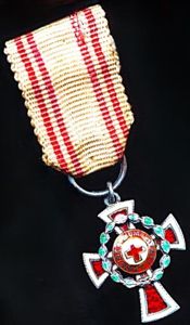 Austria (Imperial): The Decoration for Services to the Red Cross.2nd Class with 'War Decoration' 1914-18. Miniature medal