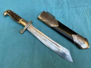 Rad Hewer by Tiger