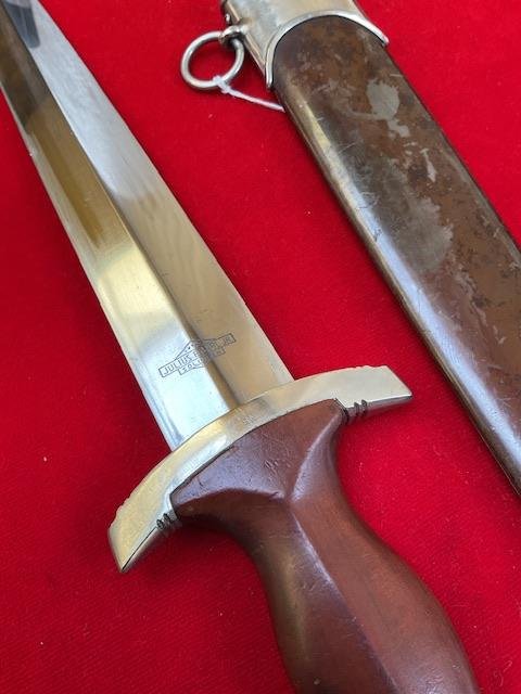 SA byJulius Bahrl