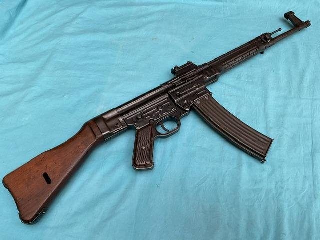 EU Special MP44