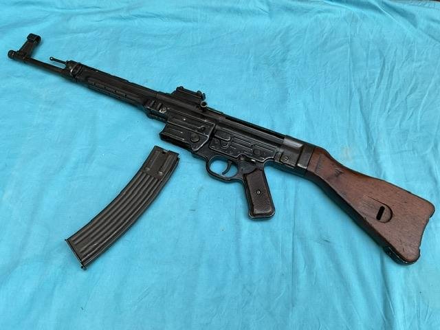 EU Special MP44