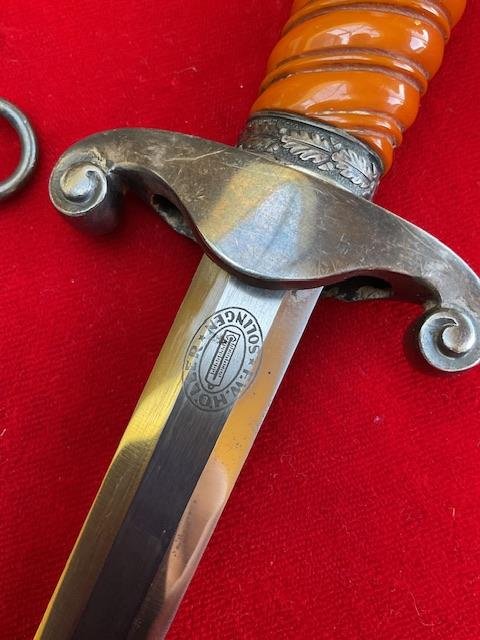 Distributor Marked Army Dagger