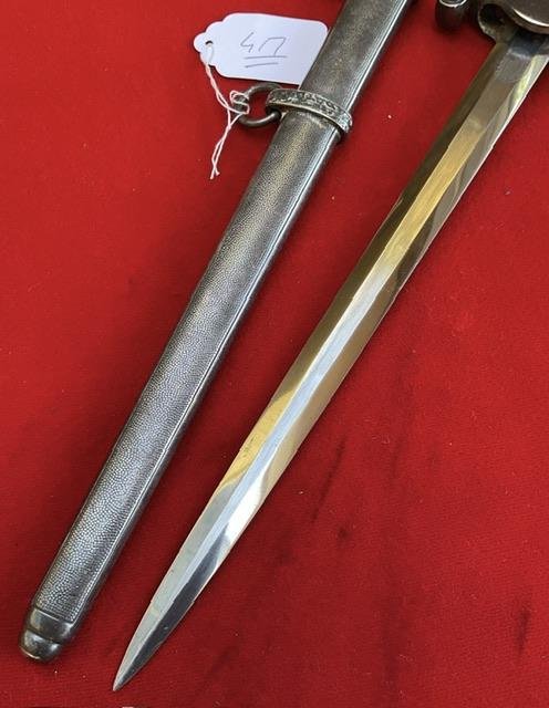 Distributor Marked Army Dagger