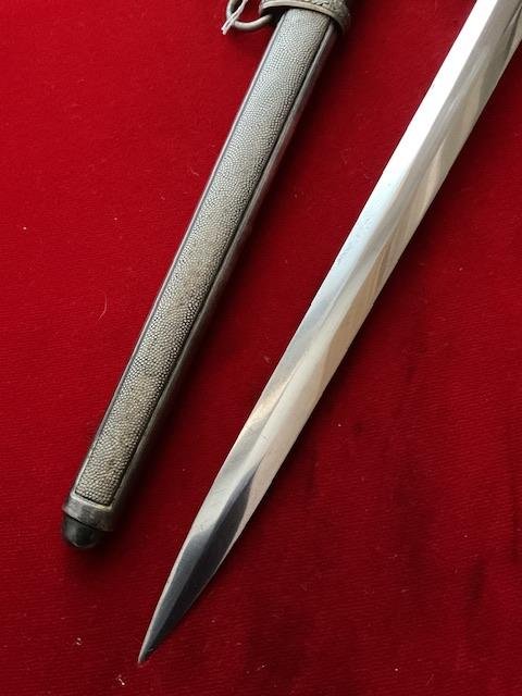 Army dagger by Scarce Maker