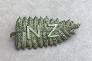 Boer War New Zealand Mounted Rifles Hat Badge