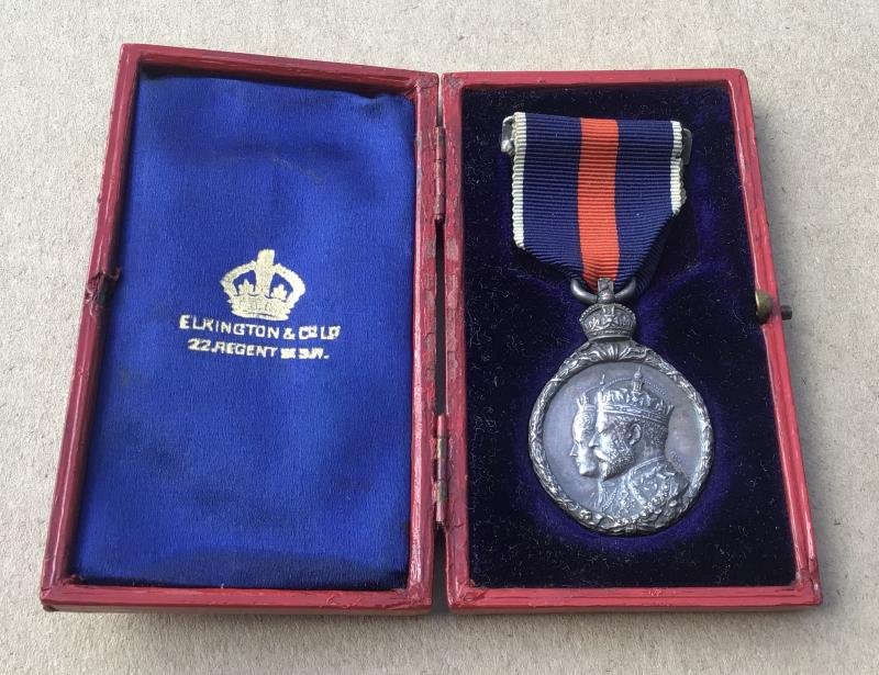 British 1902 Coronation Medal -Silver Issue — image 3