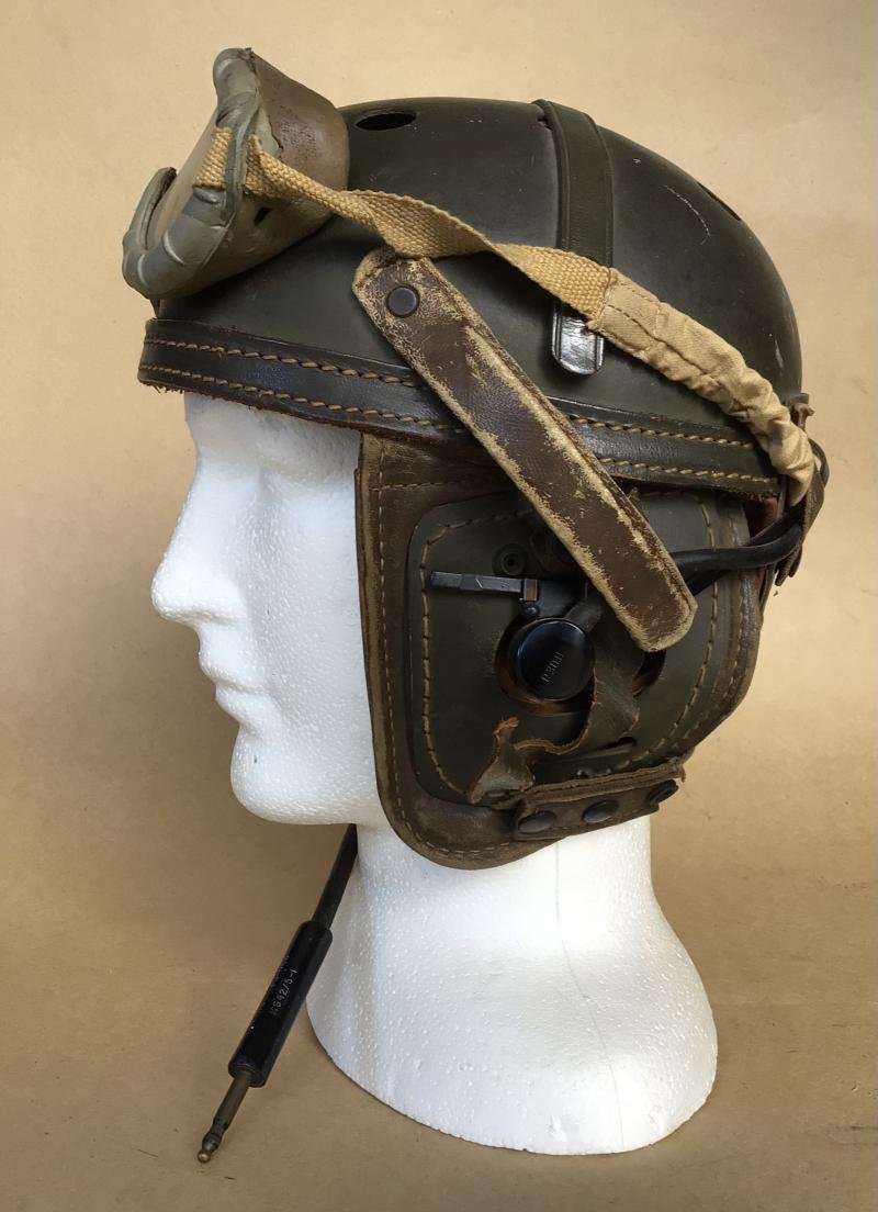 US WW2 Armoured Corps Tankers Crash Helmet and Goggles — image 4