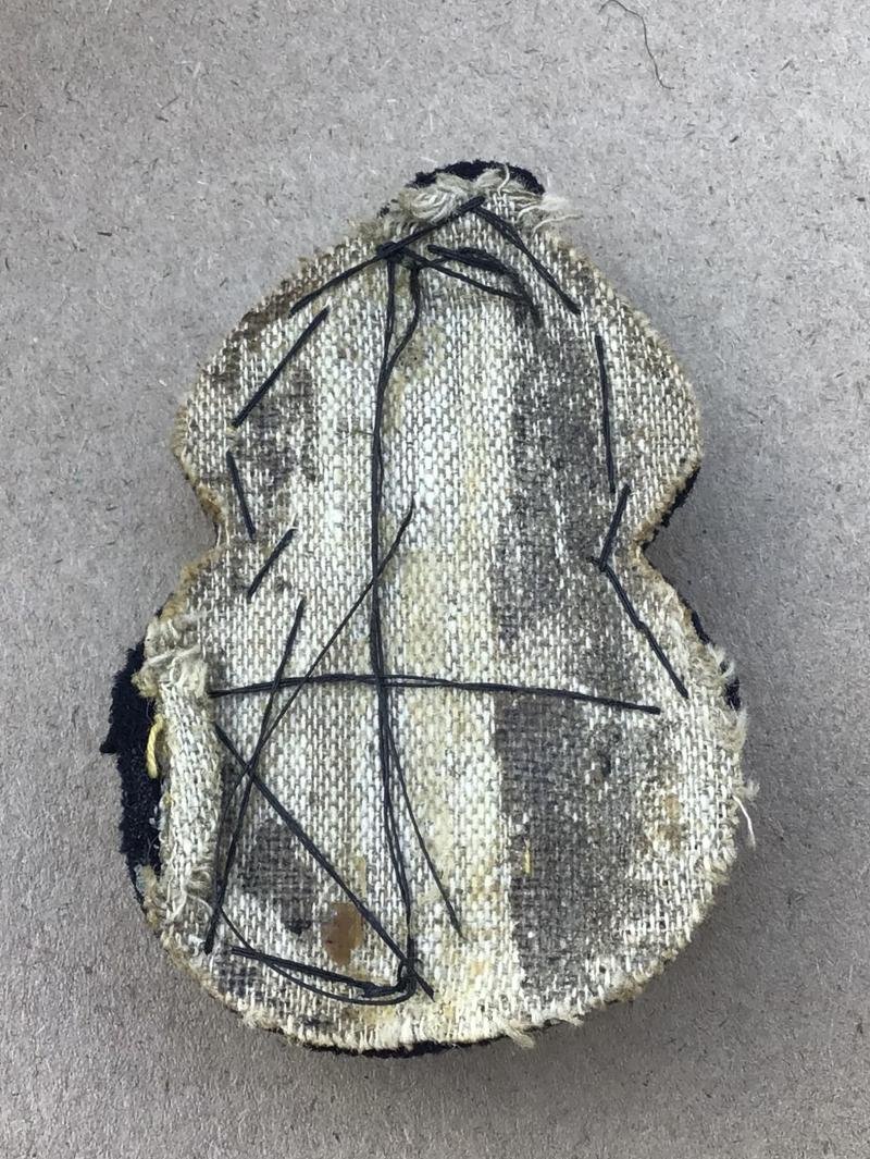 WW2 Royal Navy Cap Badge for Chief Petty Officer — image 3
