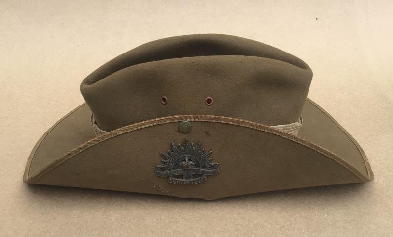 Australia WW2 2/43rd Battalion Slouch Hat - 1941 — image 4