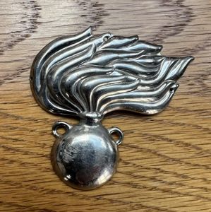 Italy Carabinieri Metal Cap Badge