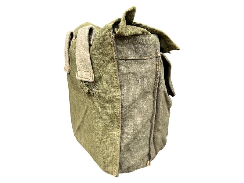 Late-war Pioneer Combat Assault Pouches — image 6