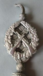 East Germany (DDR) : National Volksarmee (NVA) Infantry Shooting Cord ( Schützenschnur ).