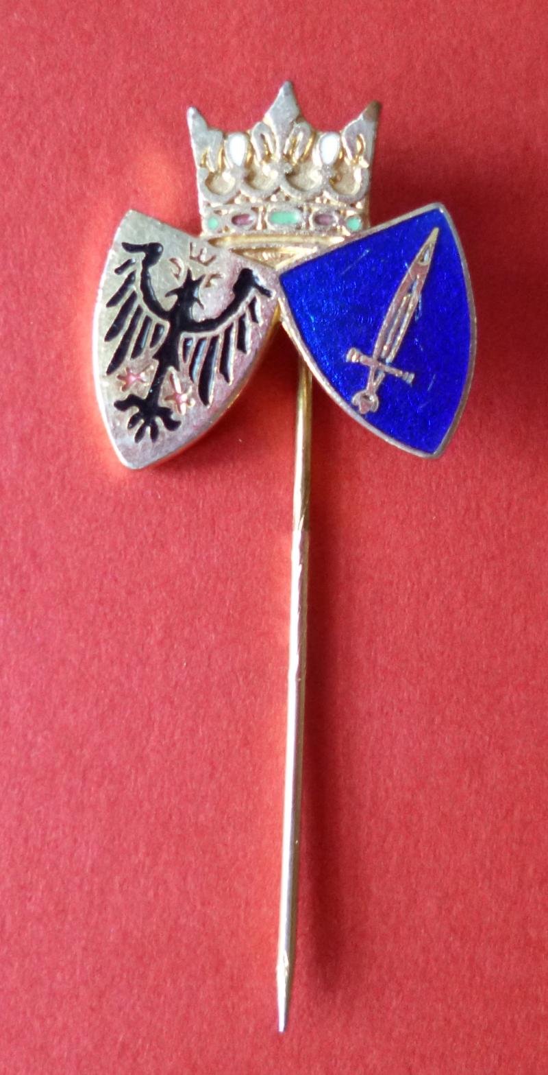BRD : German City of Essen Enamelled Stick-pin Lapel-badge.
