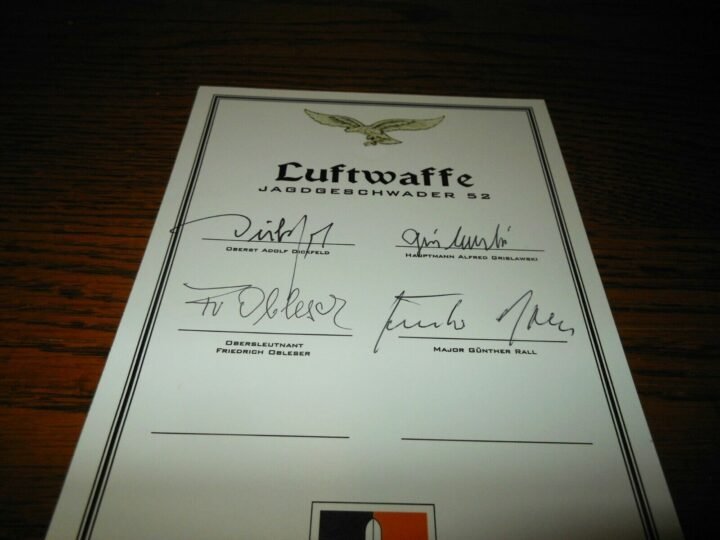 GERMAN FIGHTER PILOT AUTOGRAPHS x4 GROUPING CARD – JG52 – NICE! — image 3