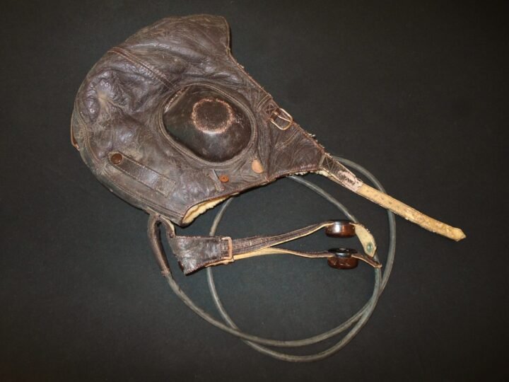 WW2 German Luftwaffe LKpW101 Fliegerkopfhaube – WINTER FLIGHT HELMET – NICE! — image 4