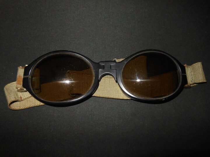 WW2 German Luftwaffe Nitsche u. Gunther – SPLINTER-PROOF GOGGLES – VET ESTATE! — image 2