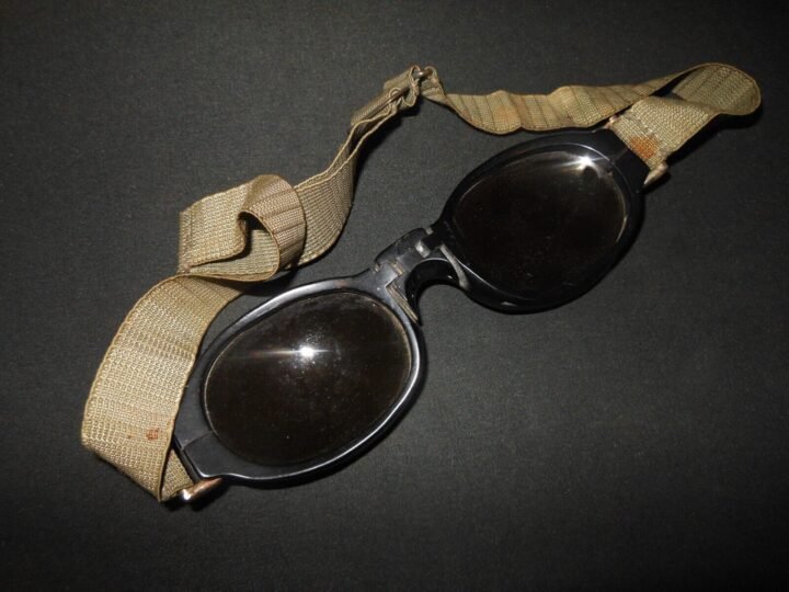 WW2 German Luftwaffe Nitsche u. Gunther – SPLINTER-PROOF GOGGLES – VET ESTATE! — image 3