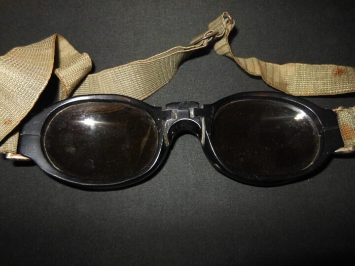 WW2 German Luftwaffe Nitsche u. Gunther – SPLINTER-PROOF GOGGLES – VET ESTATE! — image 4