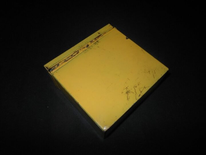 WW II German WH Verbandkasten – PHENYLCHINOLINCARBON – MEDICAL STORAGE BOX — image 4