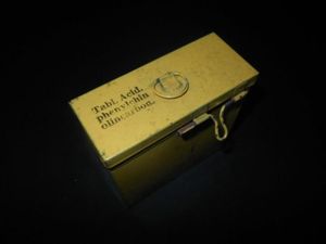 WW II German WH Verbandkasten – PHENYLCHINOLINCARBON – MEDICAL STORAGE BOX