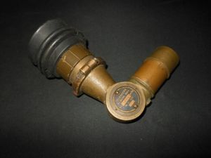 WW II US Army – M24 ELBOW TELESCOPE – 90mm ANTI-TANK / 3' ANTI-AIRCRAFT CANNON