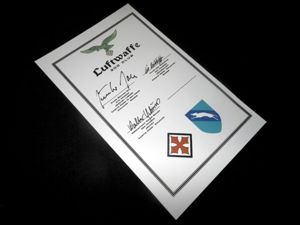 WW2 German Luftwaffe – FIGHTER PILOT AUTOGRAPHS x3 GROUPING CARD – 200 CLUB