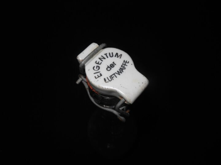 WW2 German Luftwaffe Getränkeflasche/Bierflasche – GLASS BEER BOTTLE #2 – NICE! — image 6