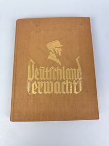 Cigarette card album Deutschland Erwacht.