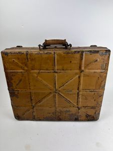 WW2 German Stick Grenade Box Tan ( fur Tropen)