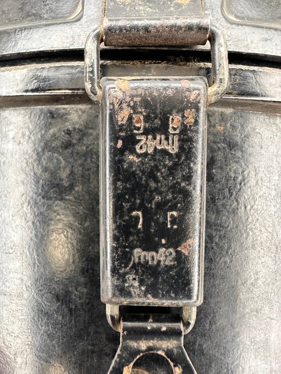 Wehrmacht 6x30 Binoculars Bakelite Case'frn42' — image 5