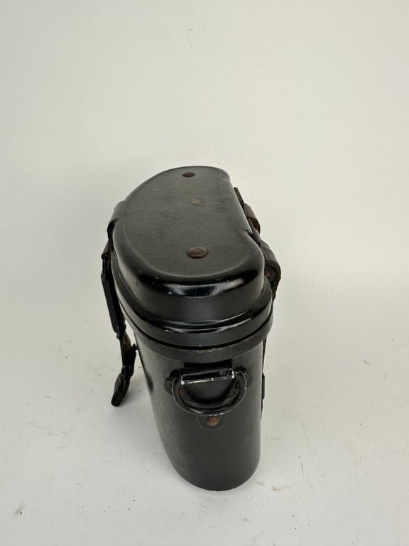 Wehrmacht 6x30 Binoculars Bakelite Case'frn42' — image 6