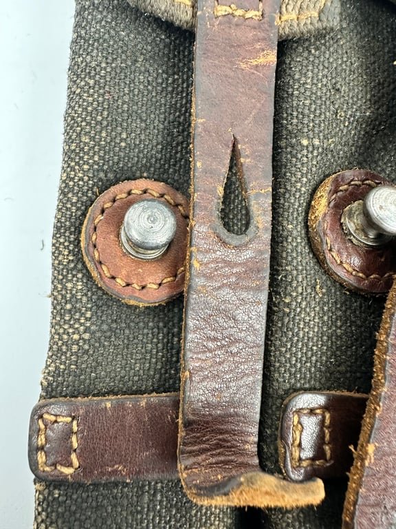 MP38u.40 magazine pouch