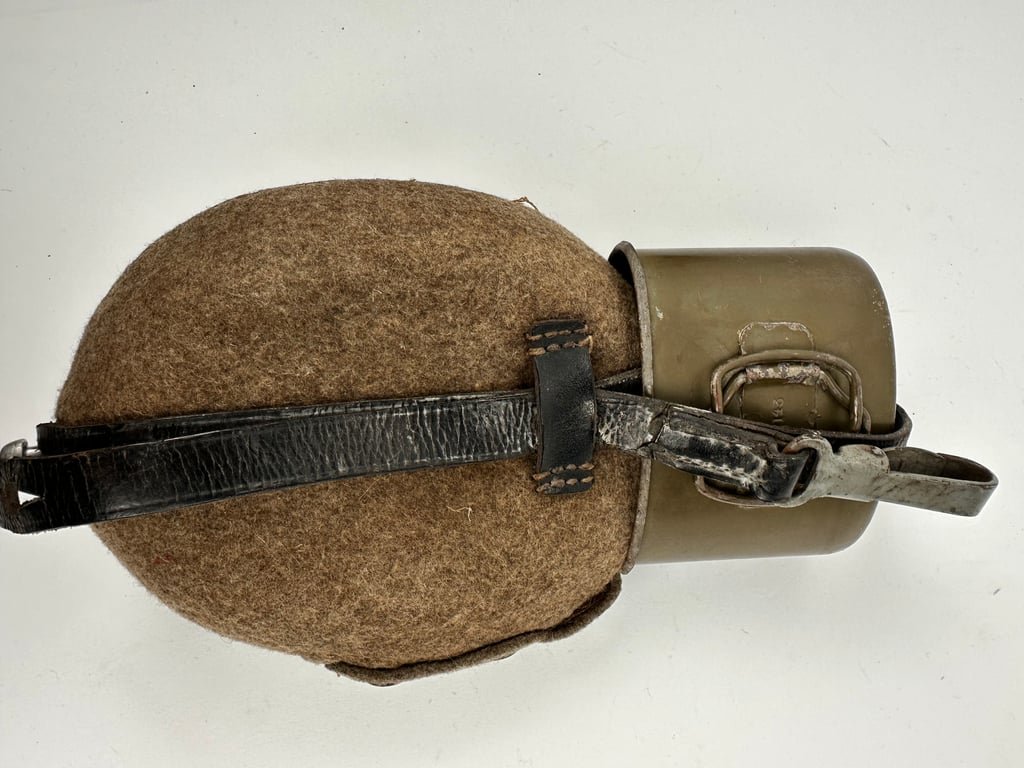 German canteen 'R.F.I.43'