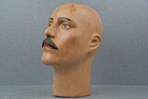 Mannequin head for display