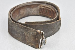 Early Wehrmacht/Waffen-SS leather equipment belt with aluminum hook by Karl Ackva 1936