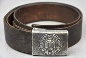Army (Heer) aluminum belt buckle by Julius Maurer 1938 with belt