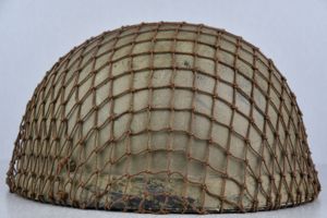 WW2 MKI British paratrooper helmet by BMB 1942