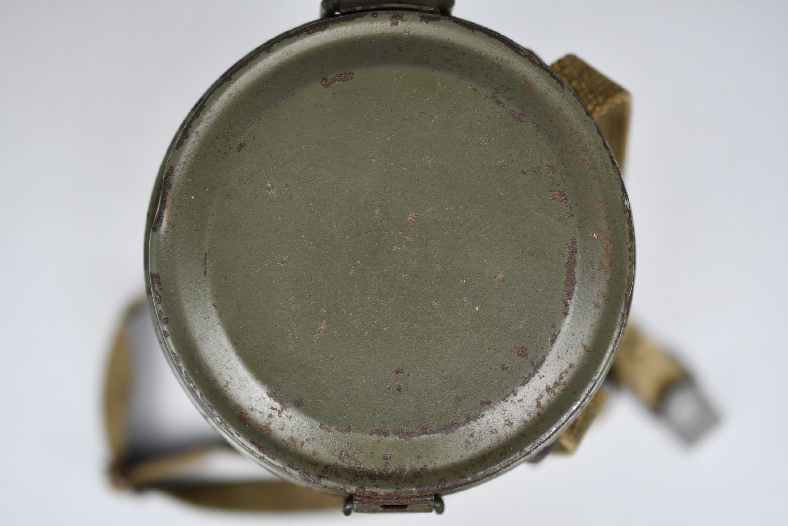 Early short M31 gas mask canister with straps and mask 1937 named and Luftwaffe unit marked L.G. Paris — image 20