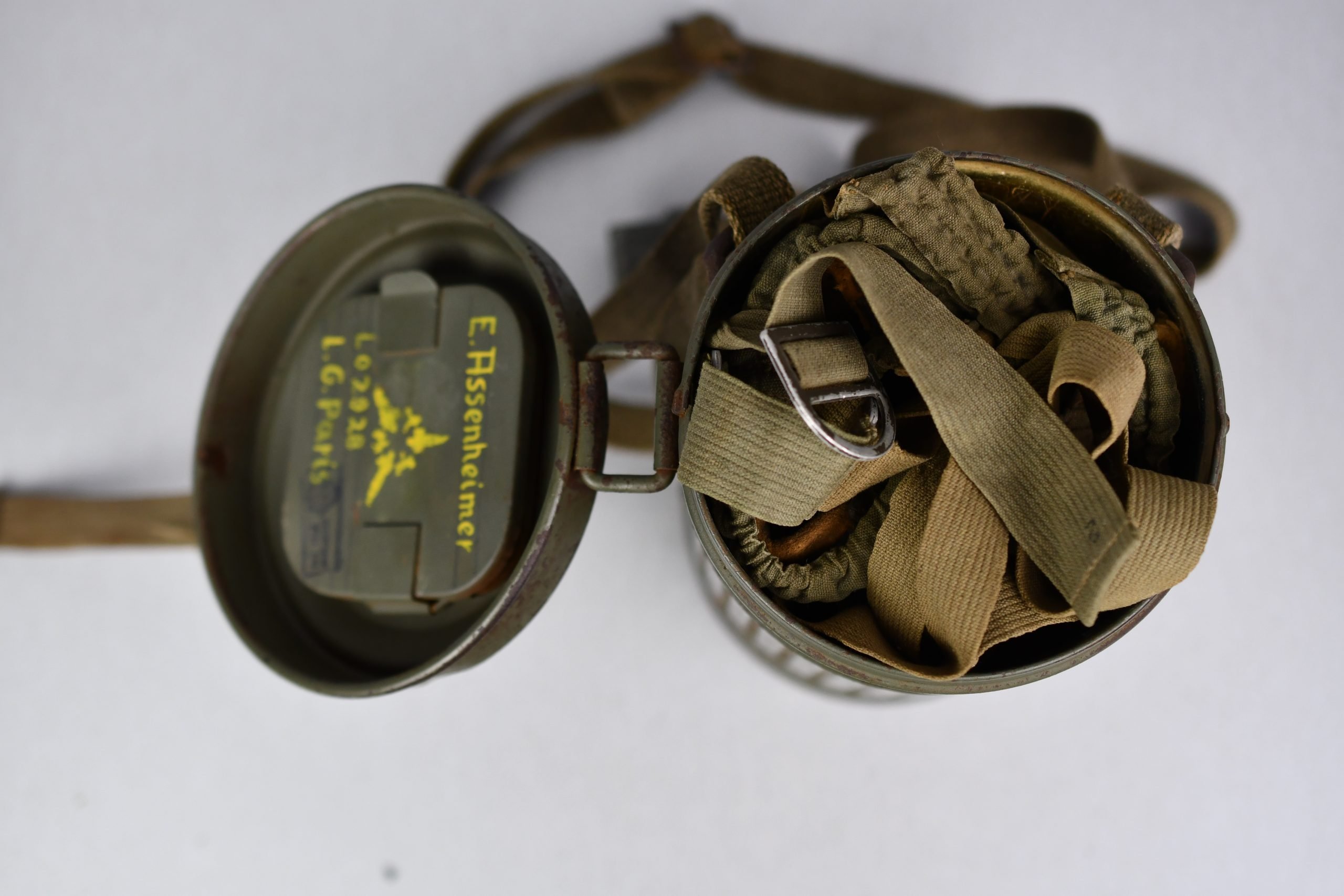 Early short M31 gas mask canister with straps and mask 1937 named and Luftwaffe unit marked L.G. Paris — image 28