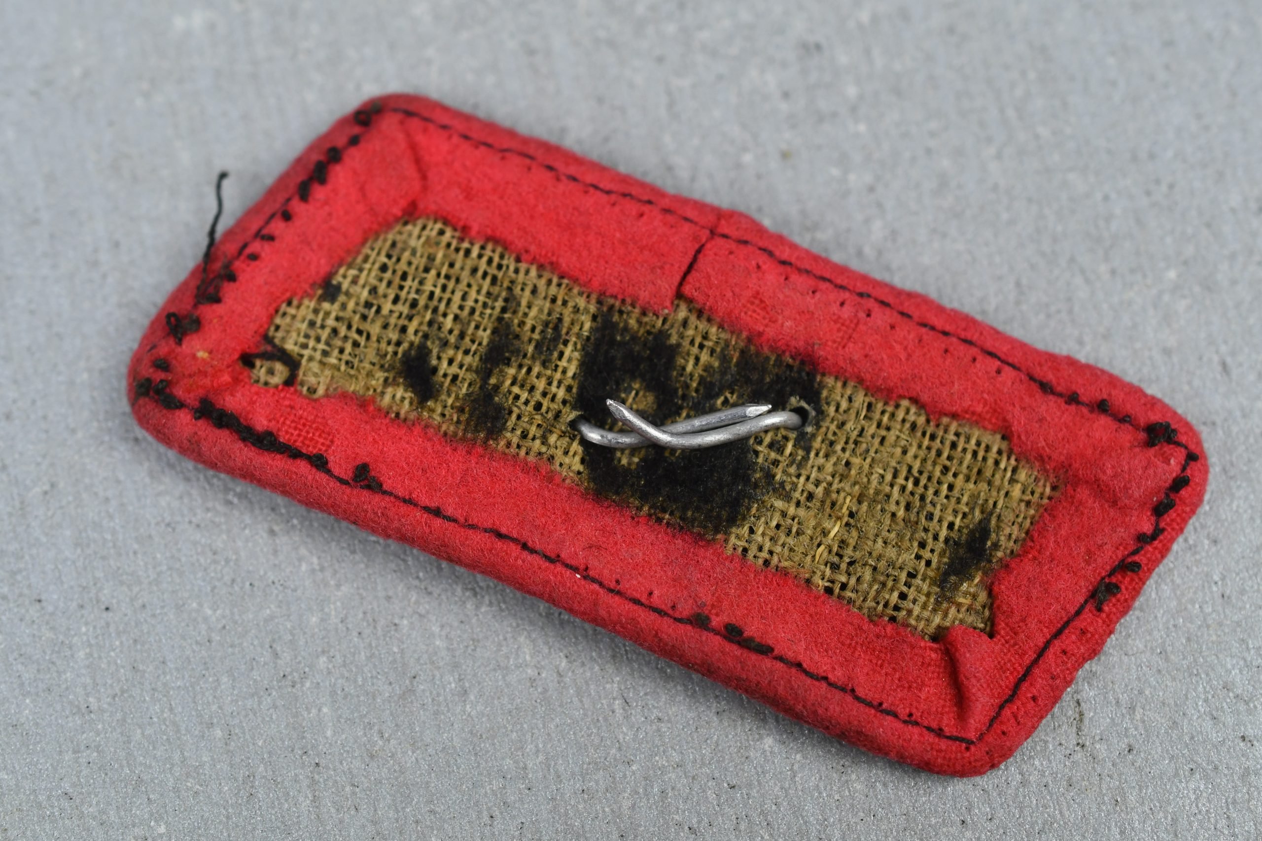 Army (Heer) early ‘Panzer’ collar tab with skull — image 3