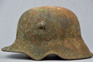 WW1 M18'ear-cut-out' camouflage steel helmet ET64