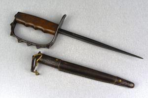 US WW1 M1917 trench knife by LF&C 1917