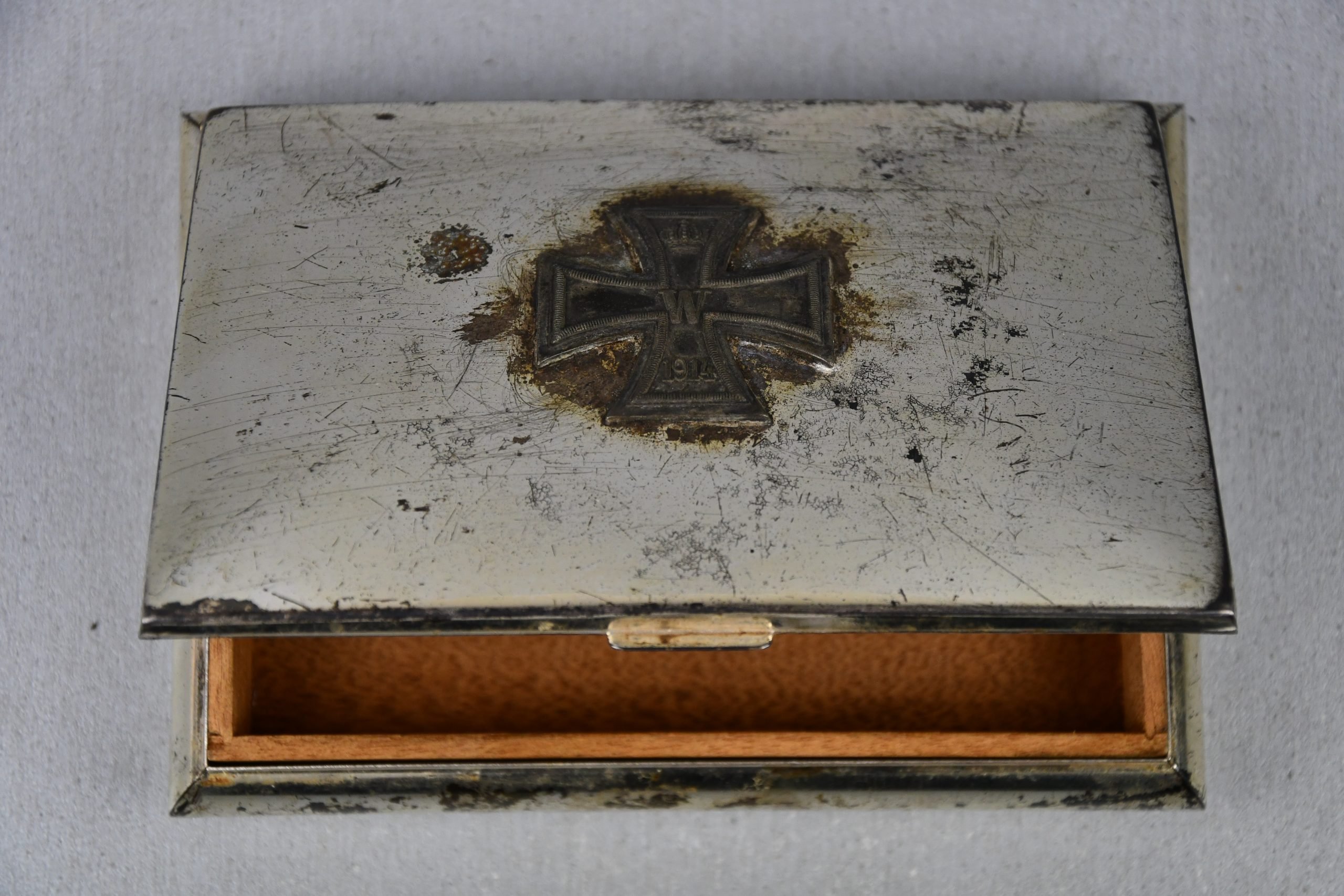 WW1 Iron Cross 1914 cigarette case — image 2