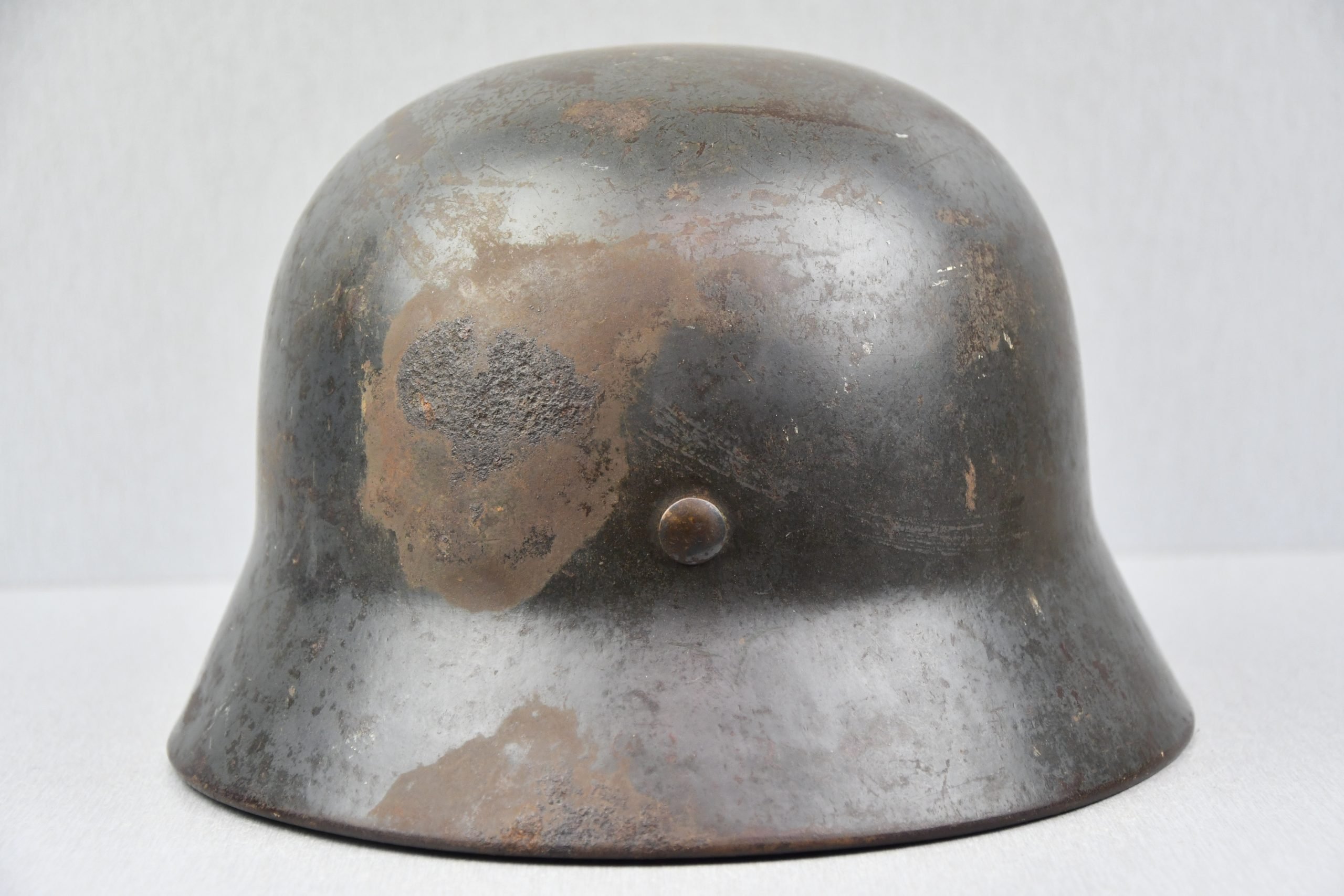 Early M35 Luftwaffe double decal steel helmet with droop tail eagle ET64 1938 — image 6