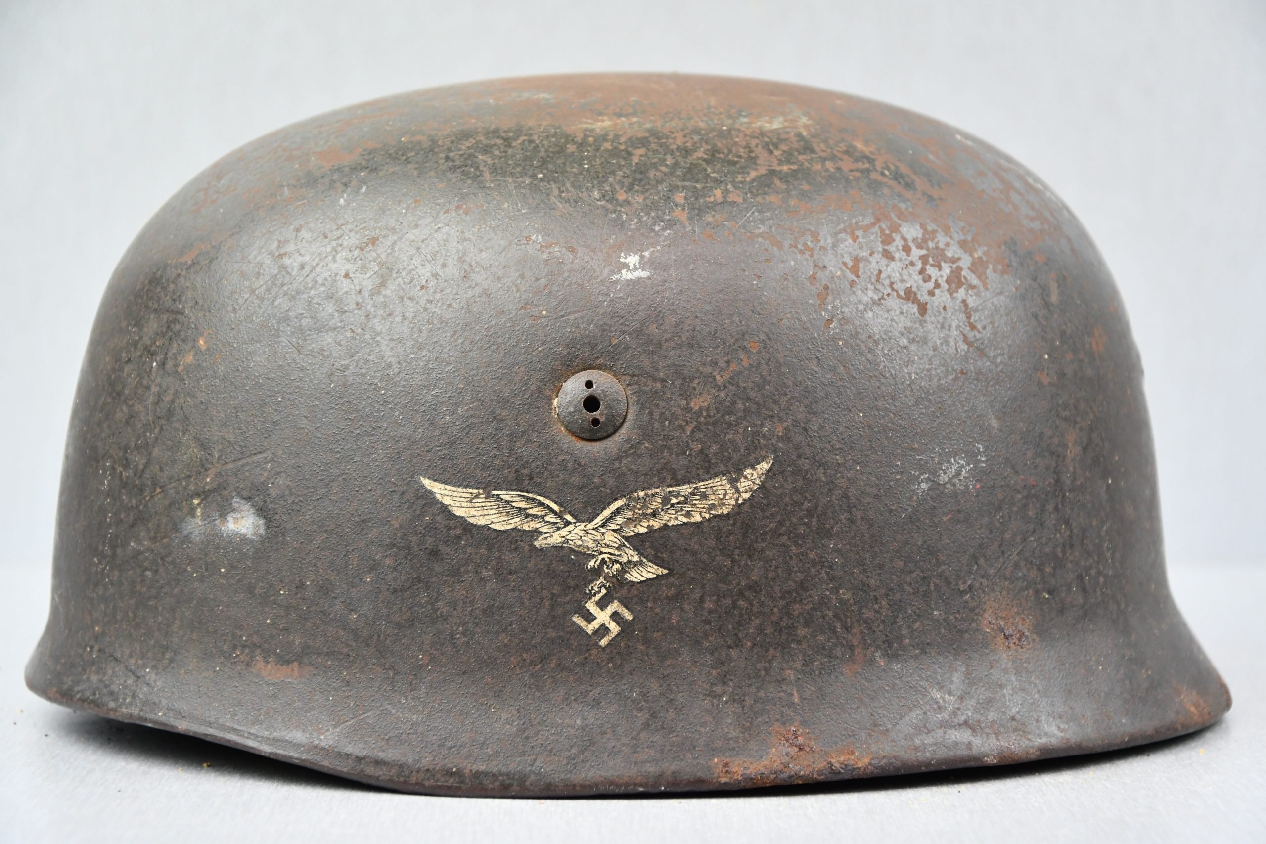 M38 Luftwaffe single decal paratrooper 'Fallschirmjäger' helmet ET68